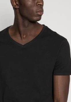 Pier One 5 PACK - T-Shirt Basic - White/blue/black 11 Pier One 5 PACK - T-Shirt Basic - White/blue/black -Pier One 04339dc8a41b4f87892bcf5988fa14bc