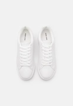 Pier One UNISEX - Sneaker Low - White 9 Pier One UNISEX - Sneaker Low - White -Pier One 415a1a6b095d47bbbe2e0e988b994530