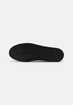 Pier One UNISEX - Slipper - Black 10 Pier One UNISEX - Slipper - Black -Pier One 467d7db8cc394de6bfbf423d943a44d3