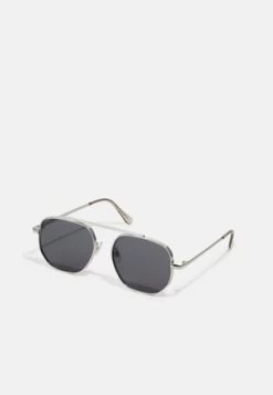 Pier One UNISEX - Sonnenbrille - Silver-coloured, Black 11 Pier One UNISEX - Sonnenbrille - Silver-coloured, Black -Pier One 4ac756a90d1641d7b0579f1c754b2570 1