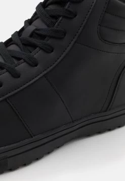 Pier One Sneaker High - Black 11 Pier One Sneaker High - Black -Pier One 4b78c9f9b870432a8e692c1b853c99c2