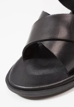 Pier One Riemensandalette - Black 11 Pier One Riemensandalette - Black -Pier One 51f8c2e8538b4c58a2ebf46522f4bade