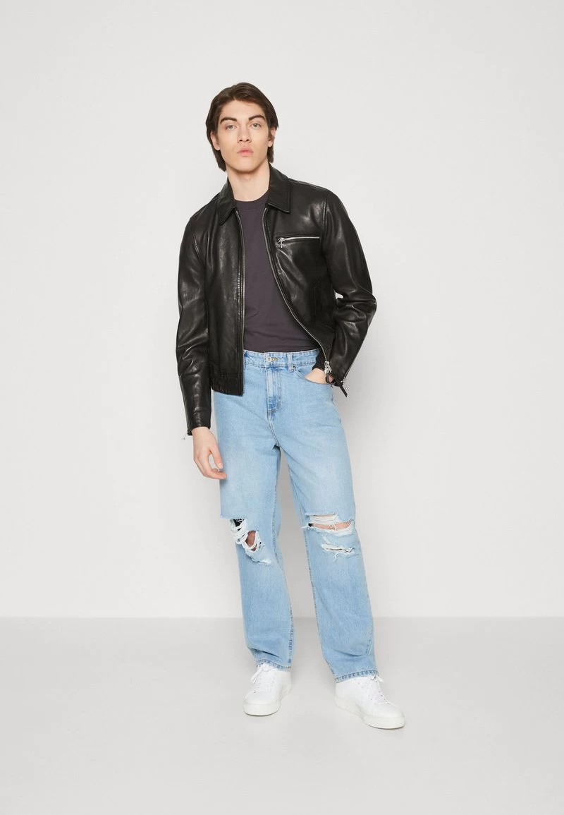 Pier One DISTRESS ON KNEES - Jeans Relaxed Fit - Light Blue Denim 2 Pier One DISTRESS ON KNEES - Jeans Relaxed Fit - Light Blue Denim – Bild 2