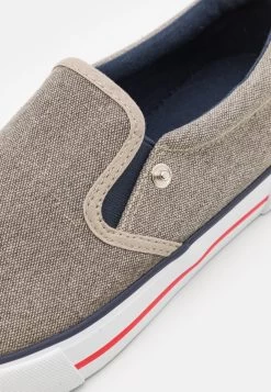 Pier One UNISEX - Sneaker Low - Taupe 11 Pier One UNISEX - Sneaker Low - Taupe -Pier One 6a1834ed7c0648ecb860954f8dc6f955