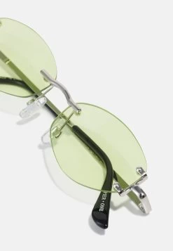 Pier One UNISEX - Sonnenbrille - Green -Pier One 6c5660cb198a4273a5c8fcc982a3d0e1