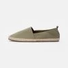 Pier One RENA ESPADRILLE UNISEX - Espadrille - Olive