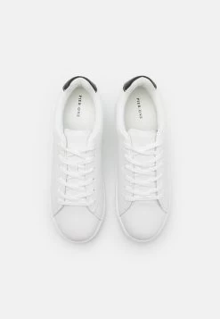Pier One UNISEX - Sneaker Low - White 9 Pier One UNISEX - Sneaker Low - White -Pier One 7e4c4c5ef618483e8d97e3f2dc8cd5b1