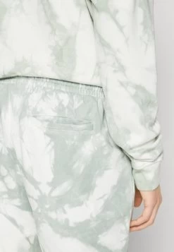 Pier One Shorts - Green 9 Pier One Shorts - Green -Pier One bbb1dcd533944ef5aa7e8fb222df3604