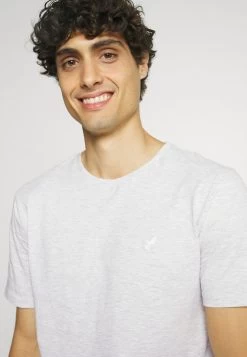 Pier One 5 PACK - T-Shirt Basic - Light Grey - 101_white - 001_green - 602 11 Pier One 5 PACK - T-Shirt Basic - Light Grey - 101_white - 001_green - 602 -Pier One bfc88b4fb0af436ea6df397e7b3e9a49