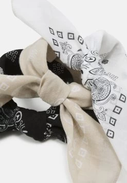 Pier One BANDANA UNISEX 3 PACK - Tuch - Black/white/beige -Pier One c2ede95d3e4443e6ac8cd75fce932acc