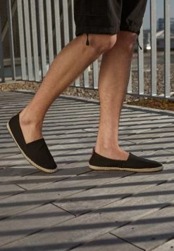 Pier One RENA ESPADRILLE UNISEX - Espadrille - Black 8 Pier One RENA ESPADRILLE UNISEX - Espadrille - Black -Pier One cb806f944ebf47a1be125d225ca7178e