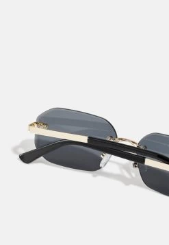 Pier One UNISEX - Sonnenbrille - Black 8 Pier One UNISEX - Sonnenbrille - Black -Pier One cd37878cc7dd4c31b424ae80f2f4c985