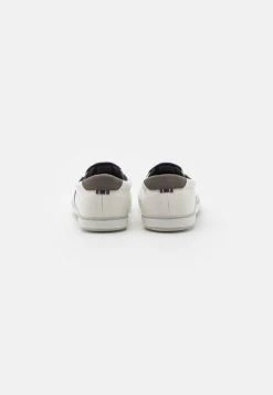 Pier One UNISEX - Sneaker Low - White 8 Pier One UNISEX - Sneaker Low - White -Pier One cf34d9dbe69a473aaa5eca5fc31ebf3c