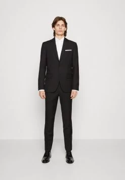 Pier One -Pier One d1eba8cc6f304306bf7499522d29e239